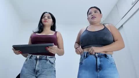 ariacoral online show from February 21, 2026, 2:07 pm