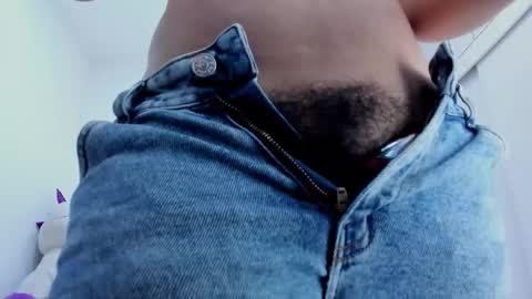 ariacoral online show from April 9, 2026, 2:44 pm