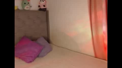 Ari online show from November 23, 2025, 5:07 am