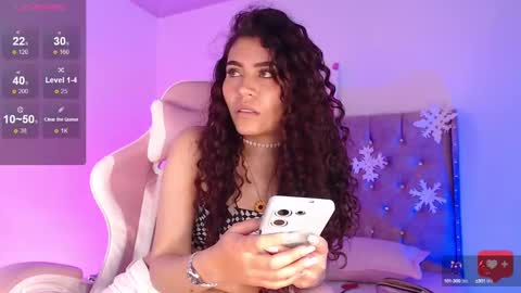 Snapshot of ariadna_tr chatting on December 13, 2024, 5:00 pm Ari online show from December 13, 2024, 5:00 pm