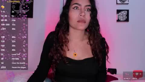 Snapshot of ariadna_tr chatting on November 29, 2025, 2:36 am Ari online show from November 29, 2025, 2:36 am