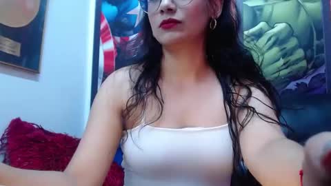 Snapshot of ariadna_wells chatting on October 20, 2025, 2:06 pm A R I  online show from October 20, 2025, 2:06 pm