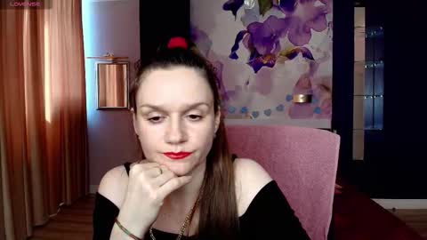 AriaGray online show from March 8, 2026, 10:30 am