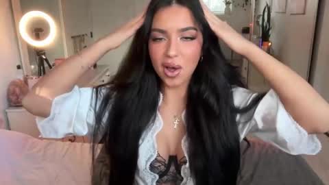 Aria  online show from January 18, 2026, 8:12 pm