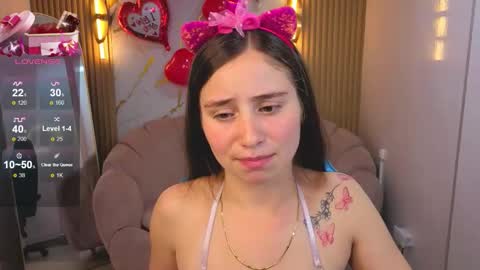 Snapshot of ariana18_b chatting on February 16, 2026, 2:13 pm ariana18_b online show from February 16, 2026, 2:13 pm