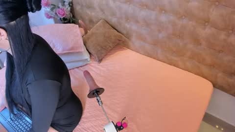  ARIANA MORELLY online show from April 15, 2026, 11:39 am