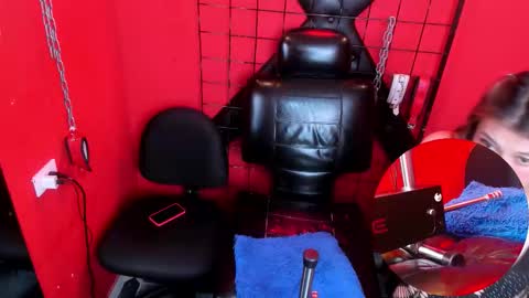 Adriana online show from December 13, 2025, 7:53 pm