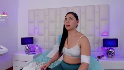  ariana  online show from March 4, 2025, 10:27 pm