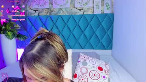 Ari  online show from November 8, 2025, 4:56 am