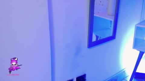 Ari  online show from November 10, 2025, 12:37 pm