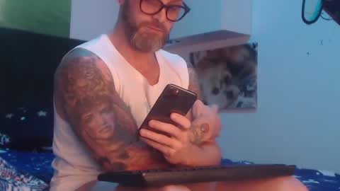 ariandeluna online show from January 4, 2025, 7:44 pm