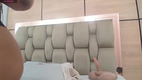 arianna pearl online show from January 23, 2025, 12:19 pm