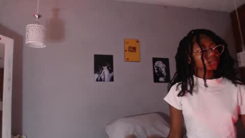 arianna rossi online show from April 6, 2026, 12:39 pm