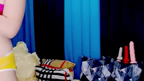 ARIANNE CUMS  online show from February 19, 2026, 6:31 am