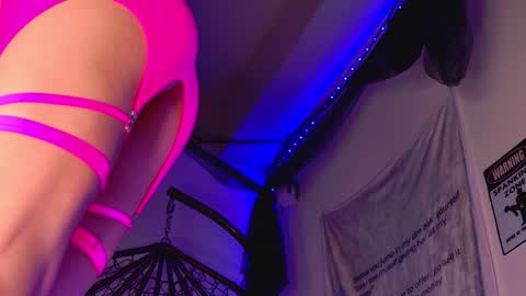 Aria online show from February 15, 2026, 7:10 pm