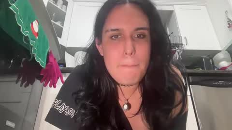 Snapshot of ariawestlove chatting on January 6, 2025, 5:41 am Aria online show from January 6, 2025, 5:41 am