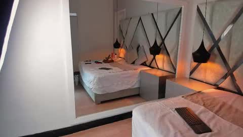 ariawillss online show from January 14, 2026, 1:39 pm