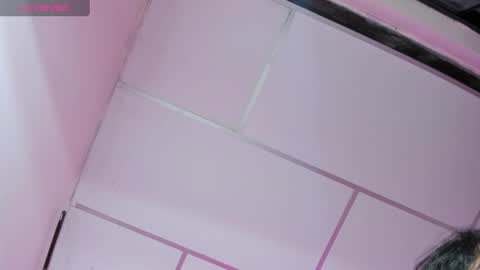 ariel_adan online show from September 30, 2025, 7:02 am