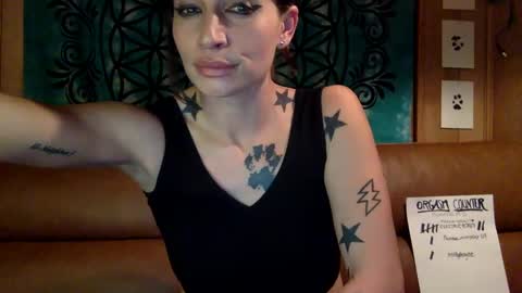 ariel  colin when hes here online show from December 30, 2024, 12:54 am