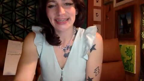 ariel  colin when hes here online show from January 5, 2025, 11:22 pm