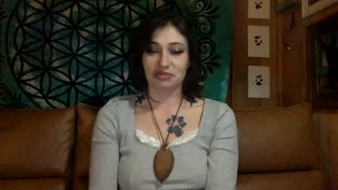 ariel  colin when hes here online show from February 5, 2025, 11:06 pm