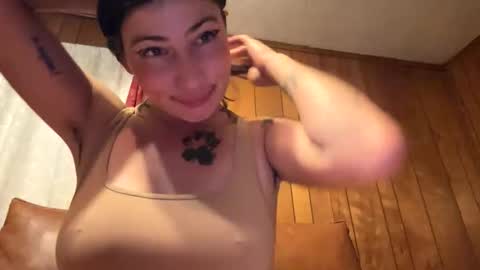 ariel  colin when hes here online show from October 22, 2025, 12:55 am