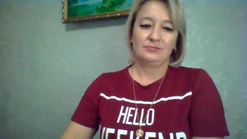 Snapshot of arielxloveresss chatting on October 18, 2025, 7:42 am ArielXLoveresss online show from October 18, 2025, 7:42 am