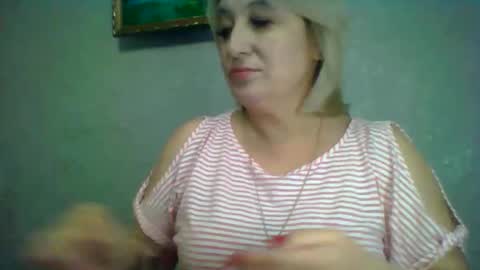 Snapshot of arielxloveresss chatting on November 13, 2025, 5:50 am ArielXLoveresss online show from November 13, 2025, 5:50 am