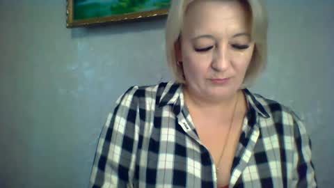 Snapshot of arielxloveresss chatting on November 24, 2025, 8:58 am ArielXLoveresss online show from November 24, 2025, 8:58 am