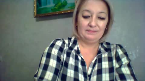 Snapshot of arielxloveresss chatting on November 28, 2025, 4:09 pm ArielXLoveresss online show from November 28, 2025, 4:09 pm