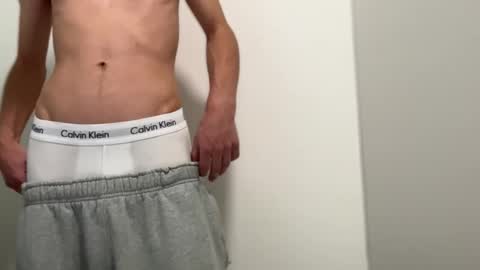 Snapshot of ariestwink chatting on September 11, 2025, 2:50 pm Aries Twink online show from September 11, 2025, 2:50 pm