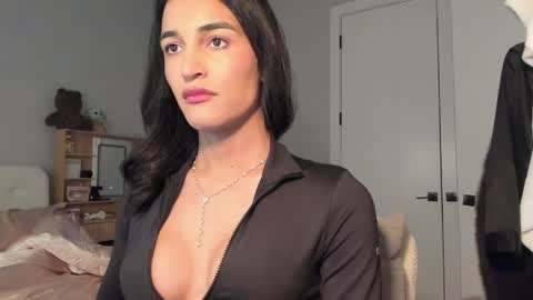 Aria online show from April 8, 2026, 5:29 am