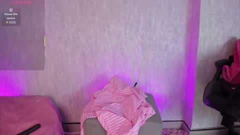 Ariel online show from November 21, 2025, 12:15 pm