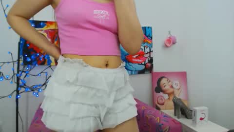 Snapshot of arinabelle chatting on June 6, 2026, 4:01 pm arinabelle online show from June 6, 2026, 4:01 pm