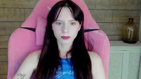 Snapshot of arinakubrick chatting on November 19, 2025, 1:22 pm Arinakubrick online show from November 19, 2025, 1:22 pm