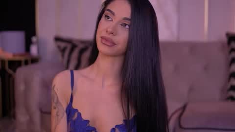 Arina online show from November 4, 2025, 6:29 pm