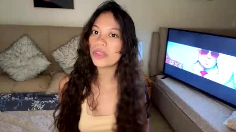 Snapshot of aristruths chatting on June 9, 2026, 2:01 am Ari online show from June 9, 2026, 2:01 am