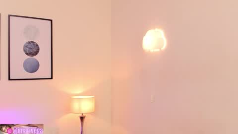   Nice to meet you  thumb up me please its important I  LOOK MY BIO DOWN online show from December 21, 2025, 6:20 am