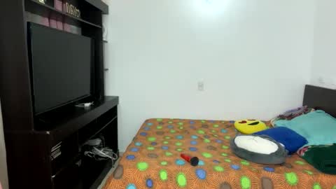 ariza1515 online show from March 6, 2025, 11:03 am