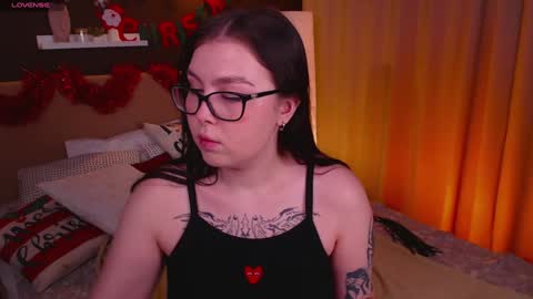 Astrid online show from December 28, 2024, 12:24 pm