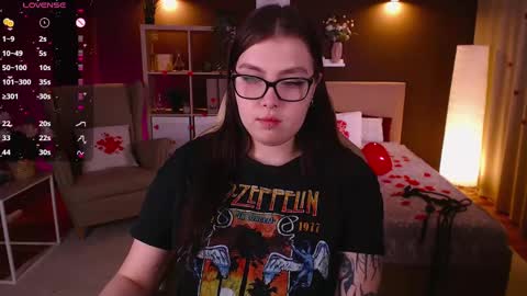 Astrid online show from February 12, 2025, 6:30 pm