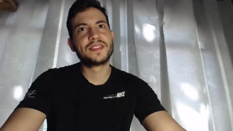 Snapshot of armando_2002 chatting on January 21, 2025, 7:06 pm ARMANDO online show from January 21, 2025, 7:06 pm