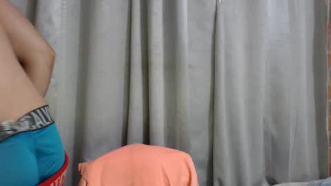 Snapshot of armando_2002 chatting on September 28, 2025, 6:19 am ARMANDO online show from September 28, 2025, 6:19 am