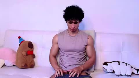 arnold black online show from December 9, 2024, 8:01 pm