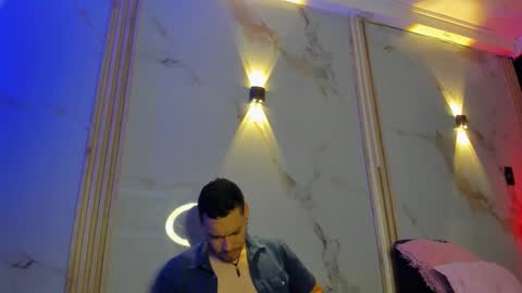 aron and molly online show from February 7, 2026, 12:09 pm