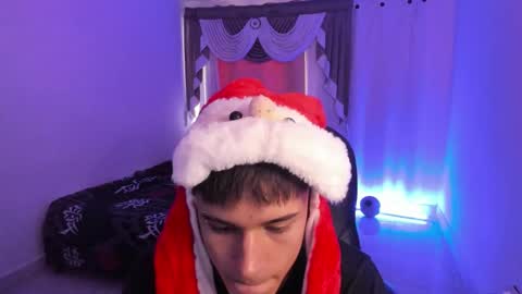 Aaron online show from December 16, 2025, 8:14 pm