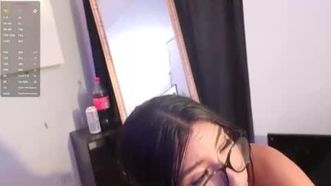 Snapshot of aron_gomez chatting on September 16, 2025, 5:19 am aron online show from September 16, 2025, 5:19 am