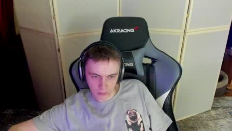 Snapshot of aron_neall chatting on December 10, 2024, 1:43 am biggest penis online show from December 10, 2024, 1:43 am