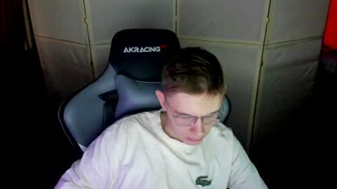 Snapshot of aron_neall chatting on January 6, 2025, 7:31 am biggest penis online show from January 6, 2025, 7:31 am