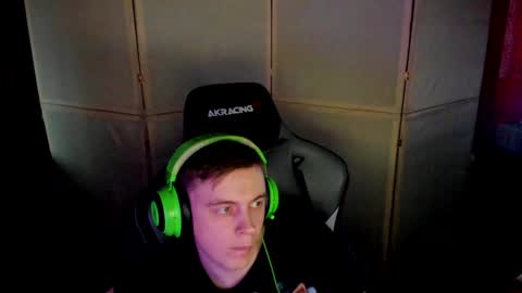 Snapshot of aron_neall chatting on January 12, 2025, 11:50 am biggest penis online show from January 12, 2025, 11:50 am